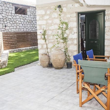 Villa Damiani Nikiana Bagian luar foto