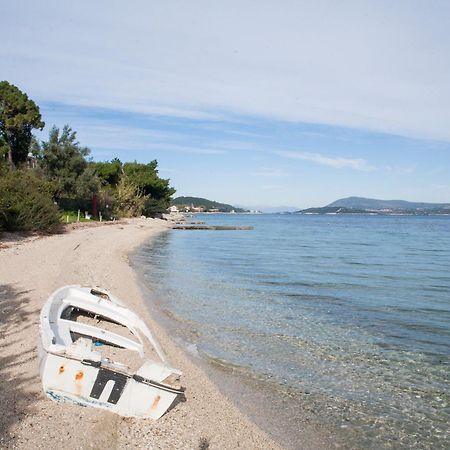 Villa Damiani Nikiana Bagian luar foto