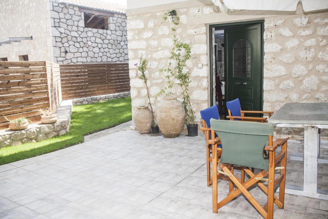 Villa Damiani Nikiana Bagian luar foto